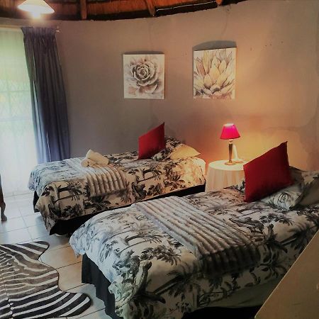 Drakensberg Bush Lodge And Backpackers Winterton Ngoại thất bức ảnh