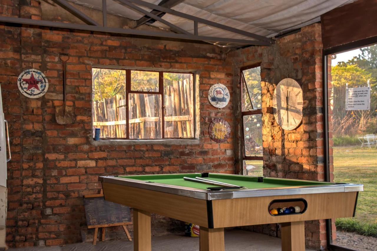 Drakensberg Bush Lodge And Backpackers Winterton Ngoại thất bức ảnh