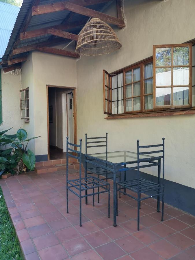 Drakensberg Bush Lodge And Backpackers Winterton Ngoại thất bức ảnh